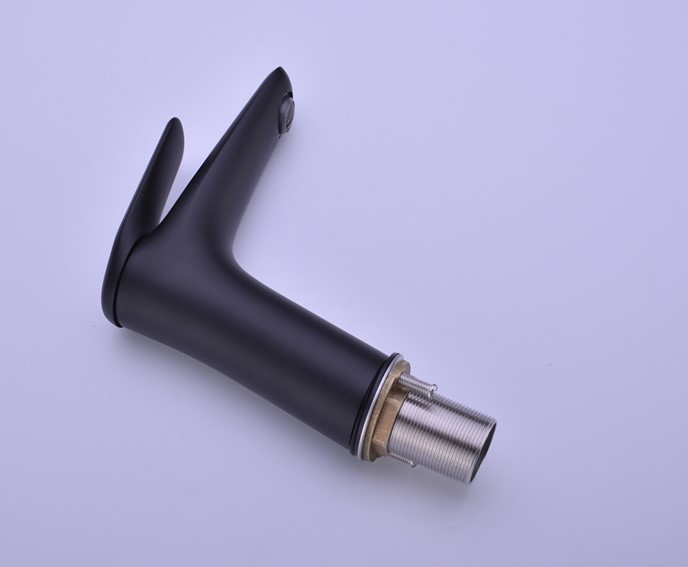 Bateria Umywalkowa Niska NIAGARA Czarny Mat