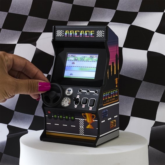 Gra Retro Wyścigowa z Samochodami