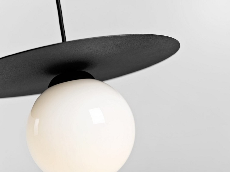 Lampa wisząca SKIVA BALL S – czarny