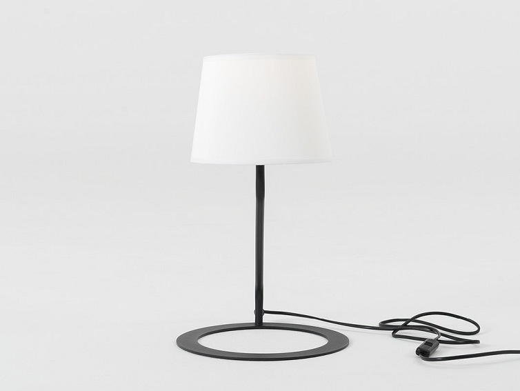 Lampa stołowa SHADE TABLE –klosz biały,czarny