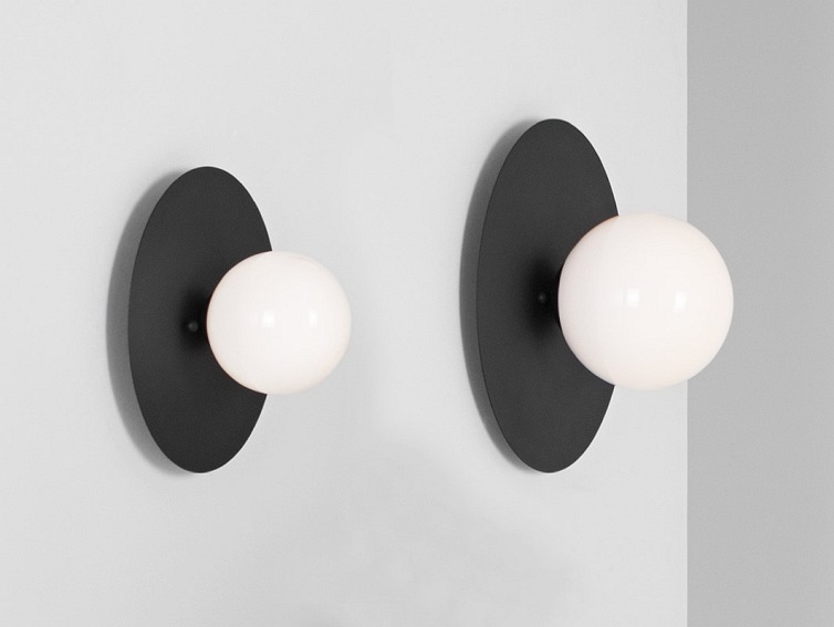 Lampa Ścienna Skiva Ball M 20x25 Czarny