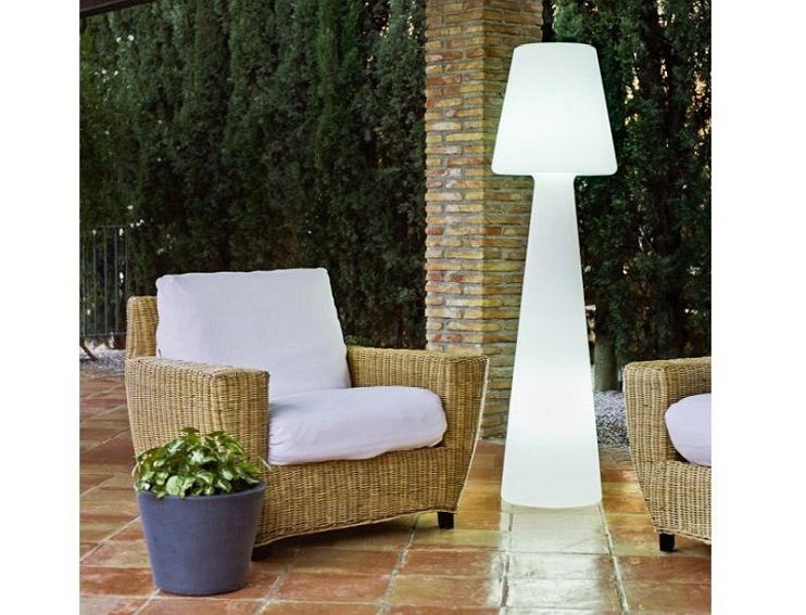 Lampa podłogowa Lola 110 Biała, LED zasilanie akumulatorowe