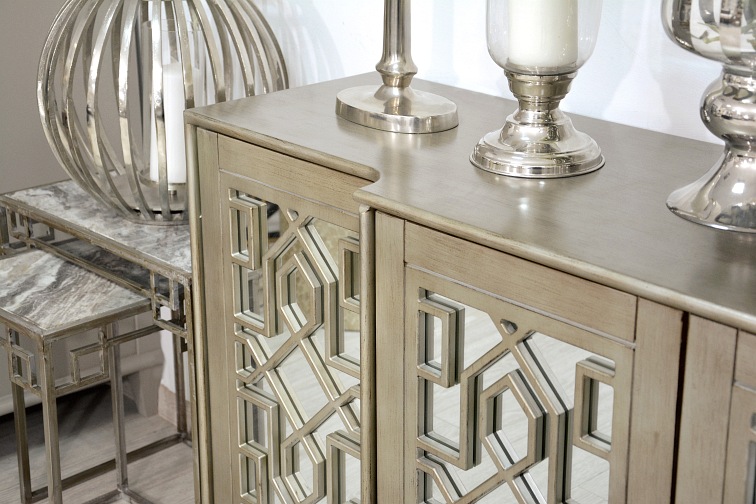 Komoda Lustrzana AV1550-70 4D Avola 45x178x86 Złoty