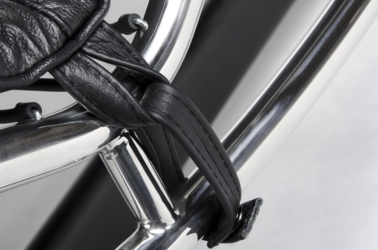 Leżanka DIVANO Czarny