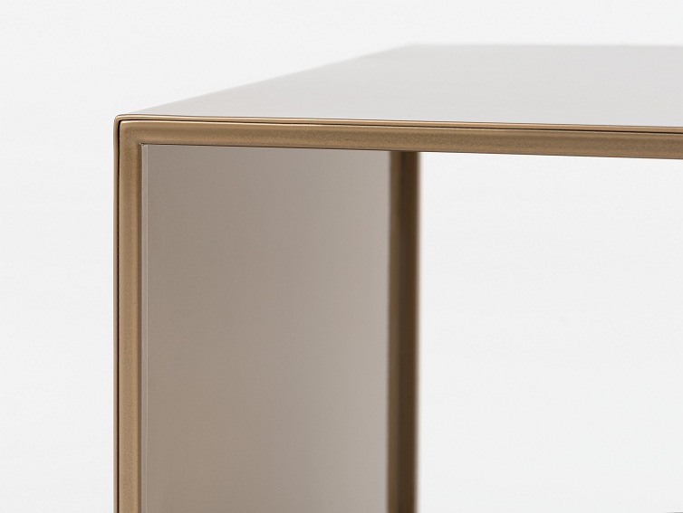 Stolik 2 Wall Metal 50x50x45 Złoty