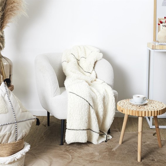 Koc Pled SHERPA Biały z Czarnym Wzorem