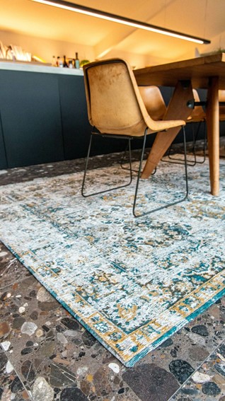 Dywan BAKTHIARI Fener 9127 240x340 cm