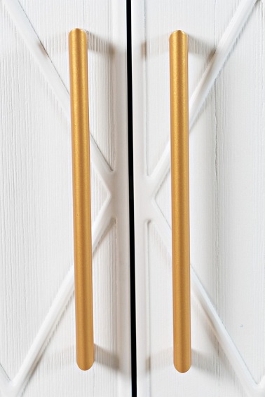 Komoda Avola AV2069-60 152x41 Biały/Złoty