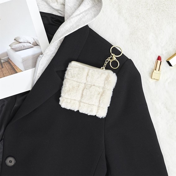 Portfelik Futrzany Kremowy