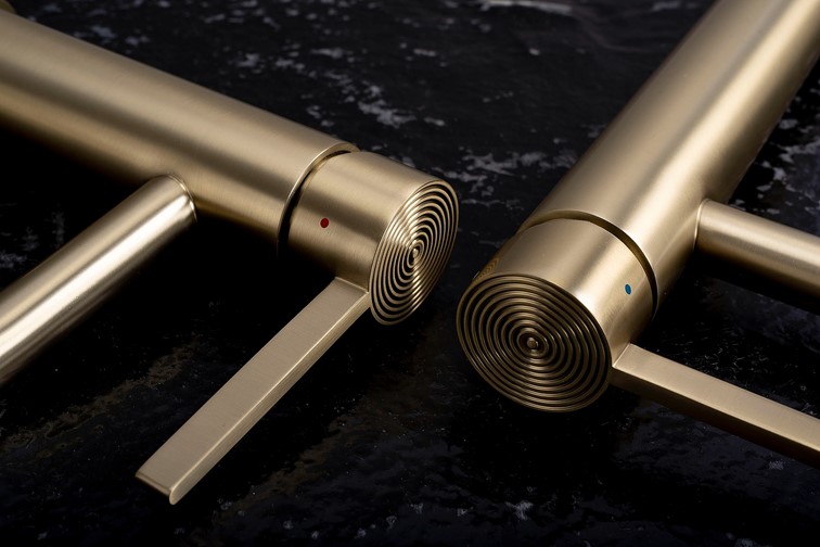 Bateria Umywalkowa Wysoka FOSTER Złoty Szczotkowany