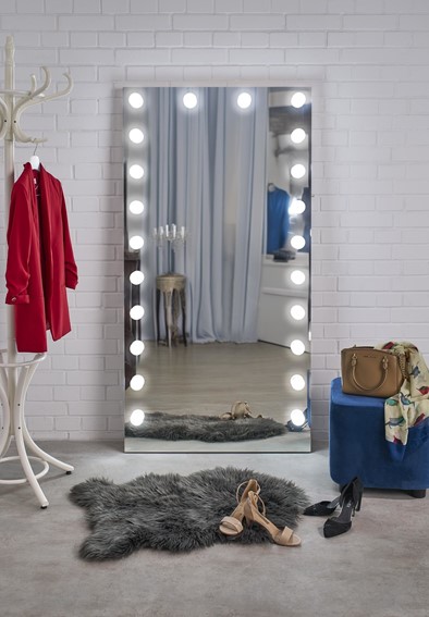 Lustro Stojące PEARL z Oświetleniem LED