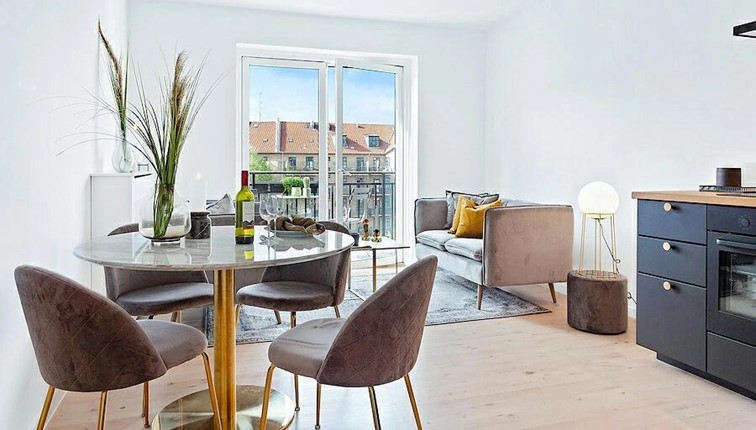 Stół Okrągły BOLZANO fi110 Biały/Złoty