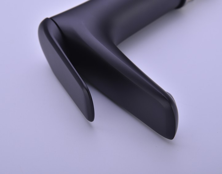 Bateria Umywalkowa Niska NIAGARA Czarny Mat