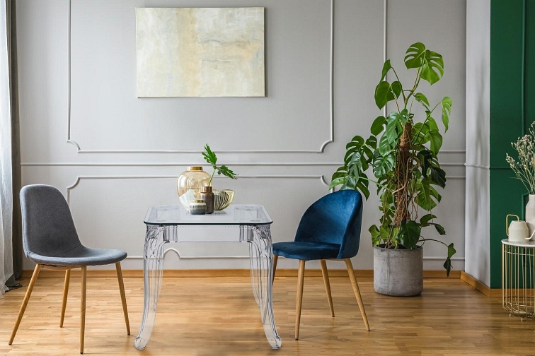 Stół GHOST 62x62cm transparentny