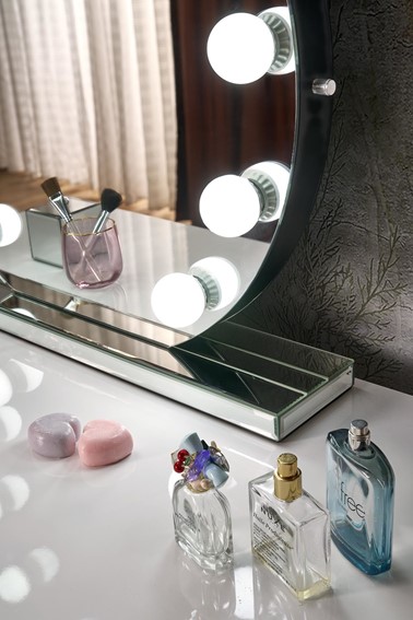 Lustro Stołowe TORANO z Oświetleniem LED Srebrny