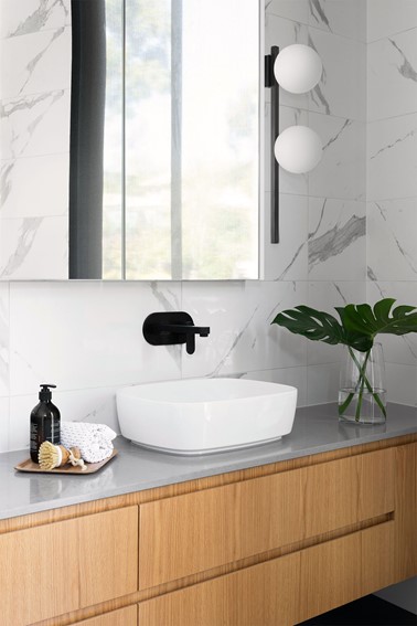 Kinkiet KORFU K-5463 Czarny/Biały