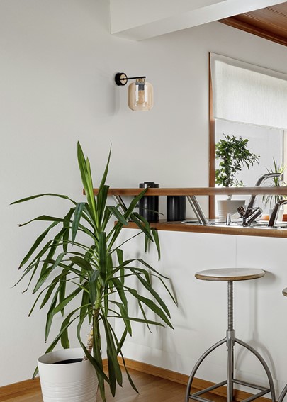 Kinkiet IGA K-5513 Czarny/Złoty/Bursztynowy