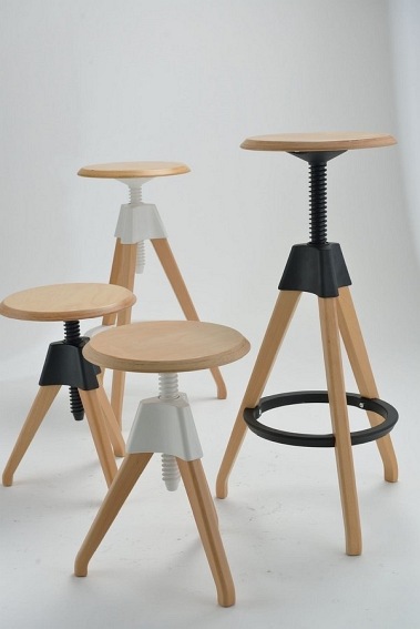 Hoker TOM czarny - polipropylen, drewno bukowe