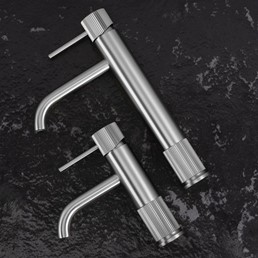 Bateria Umywalkowa Wysoka LUNGO STRIPE Nikiel Szczotkowany