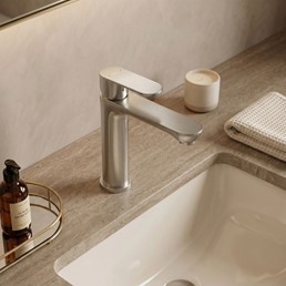 Bateria Umywalkowa Niska LOGAN Nikiel Szczotkowany